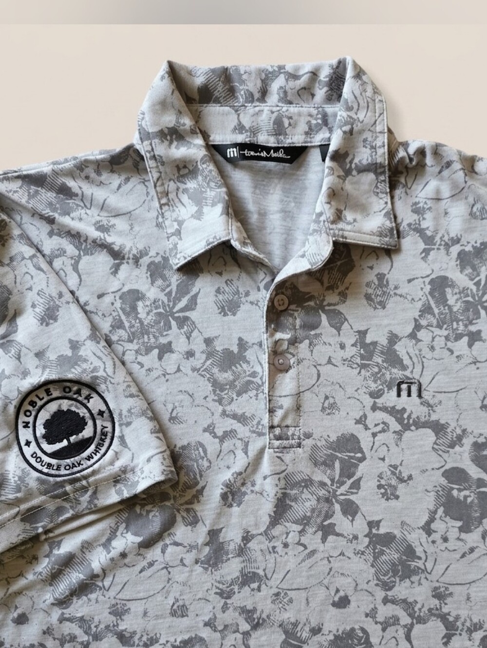 Travis Mathew Gray Floral Golf Polo L Noble Oak Double Oak Whiskey Country Club